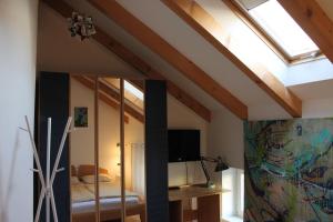 Μια τηλεόραση ή/και κέντρο ψυχαγωγίας στο Sunflower House