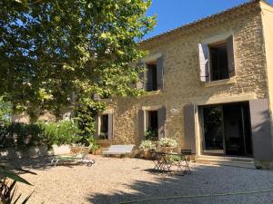 Κήπος έξω από το Le Provençal Duplex piscine jardin le Luberon