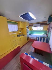 R&B caravan