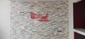 Certificato, attestato, insegna o altro documento esposto da Red Roof Inn & Suites Euless - DFW Airport Southwest