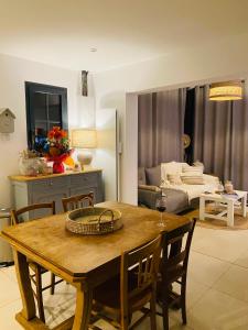 Χώρος καθιστικού στο Maison proche plage et Golf