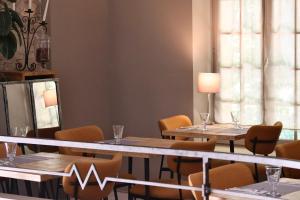 Istumisnurk majutusasutuses Hôtel Le Pré Galoffre