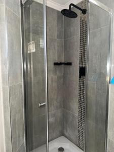 Ένα μπάνιο στο 4Kingston close Umhlanga ridge