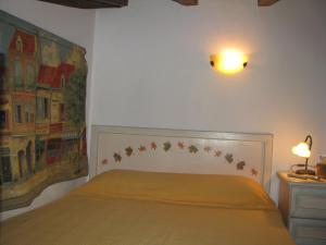 A room at Porfyrousa Traditional Hotel