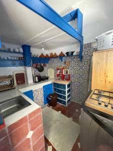 Η κουζίνα ή μικρή κουζίνα στο Baali