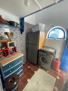 Η κουζίνα ή μικρή κουζίνα στο Baali