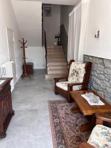 A seating area at Casa Nanda Badia Prataglia