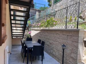 A balcony or terrace at Casa Nanda Badia Prataglia