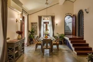 Gallery image of Fable by RÊVE - Secluded 3BR Villa, Pvt Pool & Jacuzzi in Assagao