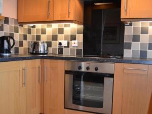 Η κουζίνα ή μικρή κουζίνα στο Claife View Windermere