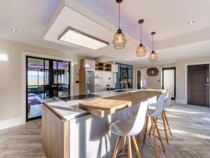 Dapur atau dapur kecil di Dewhurst Farm +31 gambar