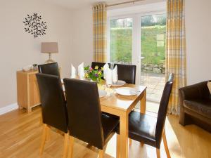 Ruang duduk di Arden Cottage