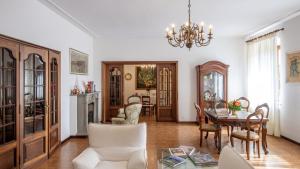 Khu vực ghế ngồi tại Villa Il Masseto