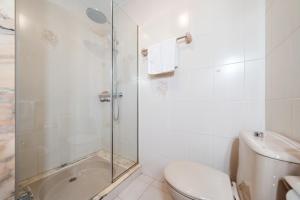 Koupelna v ubytování Playa Dorada B106 + 20 fotografií