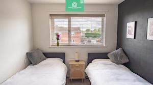 Postel nebo postele na pokoji v ubytování 3 Bedroom House Centre Of Lincoln sleeps 6