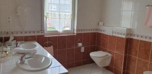 メセニヒにあるSerwazi-Zenzenのギャラリーの写真