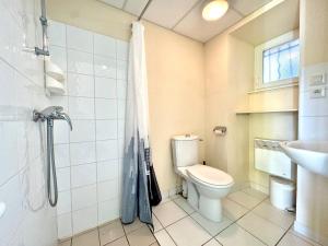 Ένα μπάνιο στο La Vallée Appartement 29 - Thermes Neyras les Bains