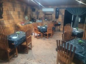 Restaurace v ubytování Kalahari Rockface Guesthouse