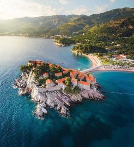 Fotografie z fotogalerie ubytování Teuta Azure Apartment - Blue Horizont Complex, Sveti Stefan v destinaci Pržno