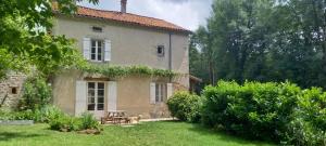 Taman di luar The Coach House-3 Bed-2 Bath-Garden-PetsOK-FreeP