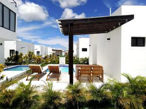 Bazén v ubytování Punta Cana Luxury 2BD Villa, Pool nebo v jeho okolí