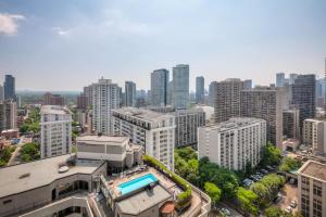 Nespecifikovaný výhled na destinaci Toronto nebo výhled na město při pohledu z prázdninového domu