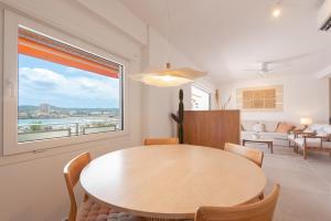 Posezení v ubytování K-BAY by Nuka Homes + 32 fotografií