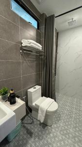 Ένα μπάνιο στο Private pool villa amazing sunset & mountain views