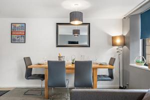 Χώρος καθιστικού στο Modern 2BR Jesmond Apartment Near City Centre