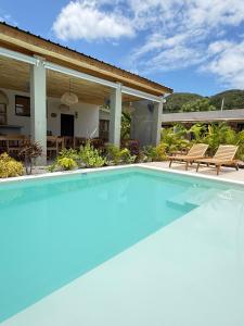 Πισίνα στο ή κοντά στο Kaia Beach Lodge en Cosón