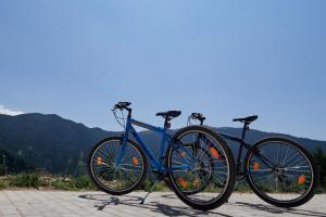 Jazda na bicykli v okolí ubytovania Omalia Village