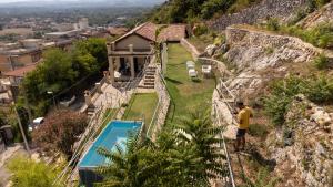 Πισίνα στο ή κοντά στο Villa Pina