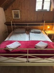Letto o letti in una camera di Rustic on the Verzasca River
