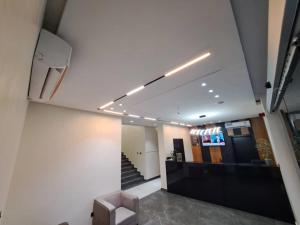 TV a/nebo společenská místnost v ubytování Luxury Apartment and Homes