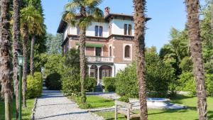 Zahrada ubytování Lake Monate villa