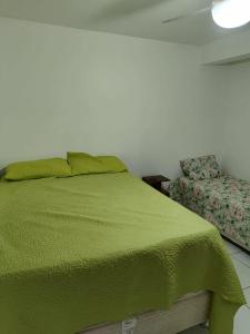 Postel nebo postele na pokoji v ubytování Casa com 3 quartos em condomínio a 500m da Praia de Geribá + 29 fotografií