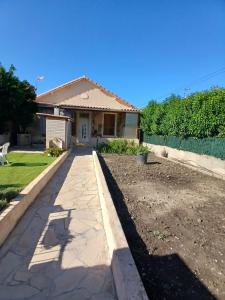 Zahrada ubytování Jolie maison + 46 fotografií