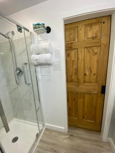 Ένα μπάνιο στο Our Place Up North BnB +73 φωτογραφίες