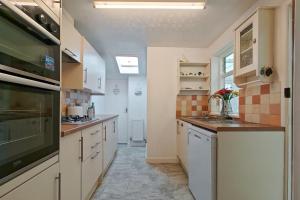 Köök või kööginurk majutusasutuses The Anchorage - Weymouth