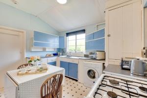 Køkken eller tekøkken på 22 Ballard Estate