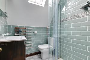 Et badeværelse på The Barn @ Swanage Farm