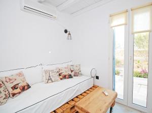 Imagem da galeria de Camara Studio Mykonos em Ornos mais 64 fotografias