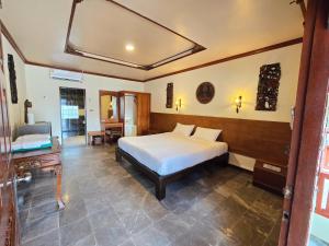 Katil atau katil-katil dalam bilik di Samui Sense Revive +43 gambar