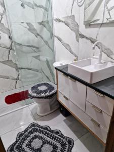 Un baño de DUPLE Suy