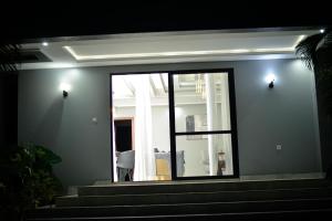 Fotografie z fotogalerie ubytování Care Appartement v destinaci Kinshasa + 45 fotografií