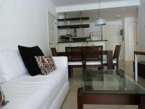 Kuchyň nebo kuchyňský kout v ubytování Green Park Departamento 2 ambientes