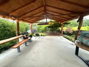 Κήπος έξω από το Camping rancho victoria