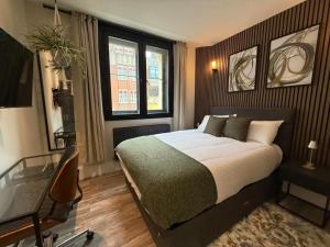 Postel nebo postele na pokoji v ubytování Luxury Double Liverpool City Centre Penthouses 8 Guests