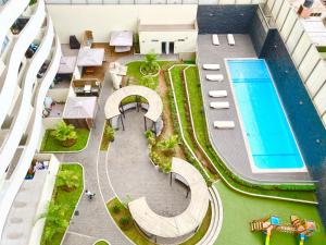Piscina de la sau aproape de Nuevo Apartamento exclusivo a un paso de San Isidro