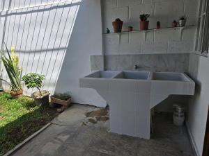 Φωτογραφία από το άλμπουμ του New House in Ciudad Merliot σε Hacienda Plan de La Laguna +35 φωτογραφίες